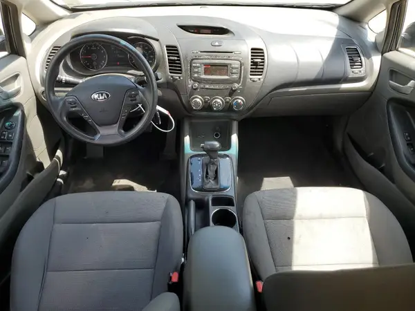 3KPFK4A74HE125741 2017 KIA FORTE - Image 8