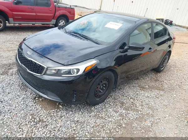 3KPFK4A74HE129255 2017 KIA FORTE - Image 2