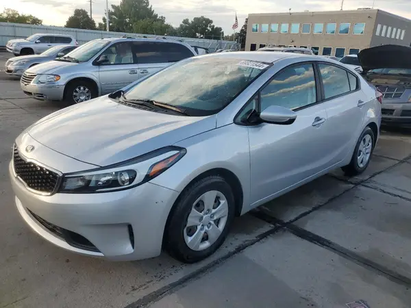 3KPFK4A74HE129840 2017 KIA FORTE - Image 1