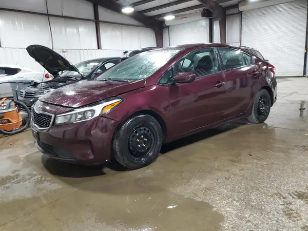 3KPFK4A74HE132866 2017 KIA FORTE - Image 1