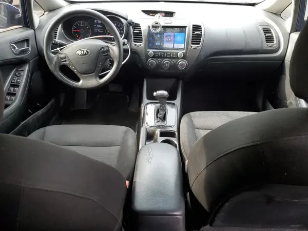 3KPFK4A74HE133421 2017 KIA FORTE - Image 8