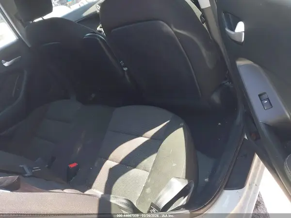 3KPFK4A74HE133855 2017 KIA FORTE - Image 8