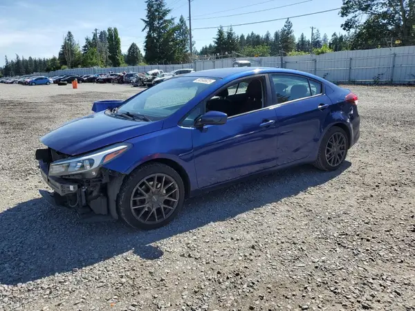 3KPFK4A74HE136383 2017 KIA FORTE - Image 1