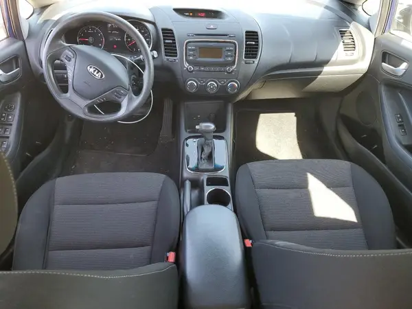3KPFK4A74HE136383 2017 KIA FORTE - Image 8