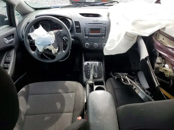 3KPFK4A74HE139719 2017 KIA FORTE - Image 8