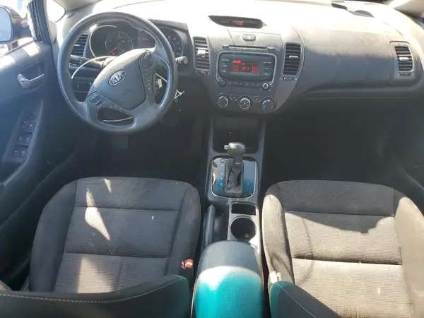 3KPFK4A74HE140241 2017 KIA FORTE - Image 8