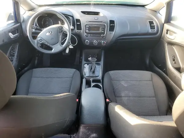 3KPFK4A74HE146962 2017 KIA FORTE - Image 8