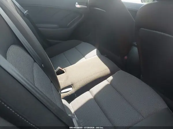 3KPFK4A74HE146993 2017 KIA FORTE - Image 8