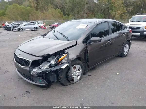 3KPFK4A74HE151255 2017 KIA FORTE - Image 2