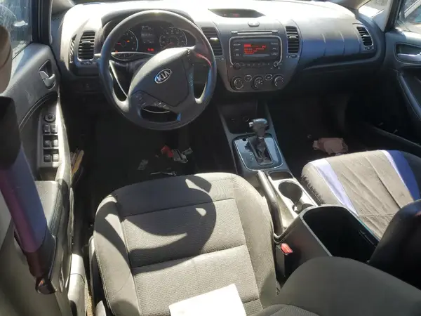 3KPFK4A74HE152860 2017 KIA FORTE - Image 8
