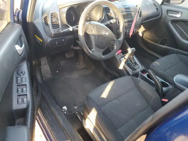 3KPFK4A74HE157444 2017 KIA FORTE - Image 8