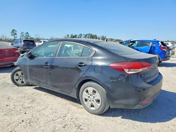 3KPFK4A74HE158321 2017 KIA FORTE - Image 2