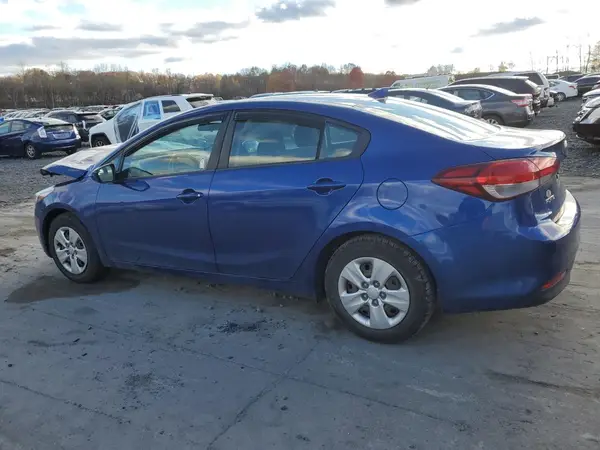 3KPFK4A74HE158514 2017 KIA FORTE - Image 2