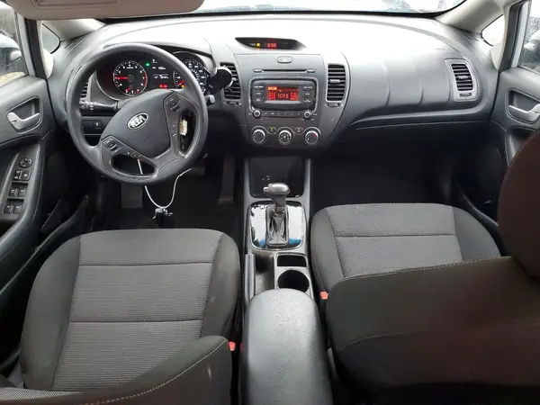3KPFK4A74HE159551 2017 KIA FORTE - Image 8