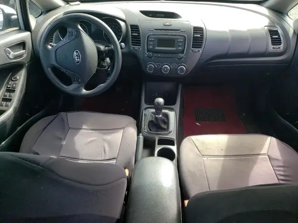 3KPFK4A74HE160750 2017 KIA FORTE - Image 8