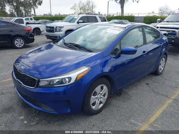 3KPFK4A74HE160960 2017 KIA FORTE - Image 2