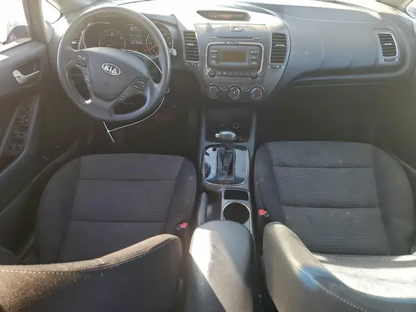 3KPFK4A74JE169440 2018 KIA FORTE - Image 8