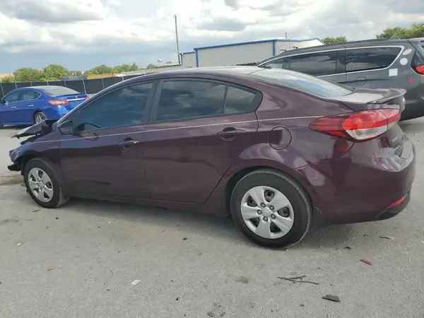 3KPFK4A74JE177781 2018 KIA FORTE - Image 2