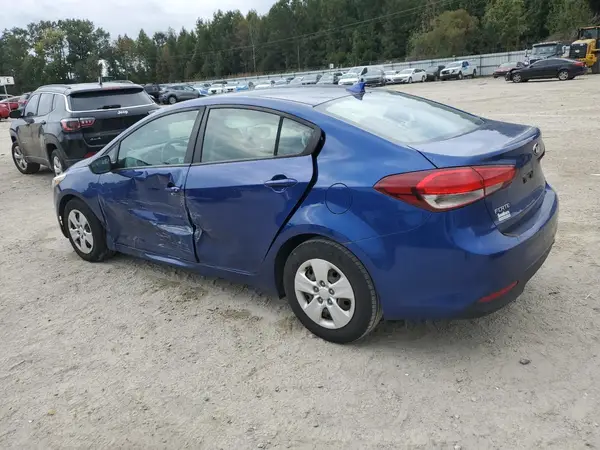 3KPFK4A74JE184410 2018 KIA FORTE - Image 2