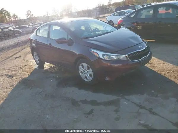 3KPFK4A74JE186528 2018 KIA FORTE - Image 1
