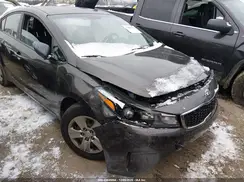 3KPFK4A74JE189123 2018 KIA FORTE