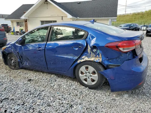 3KPFK4A74JE190868 2018 KIA FORTE - Image 2