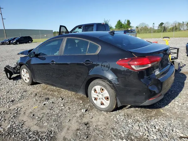 3KPFK4A74JE204154 2018 KIA FORTE - Image 2