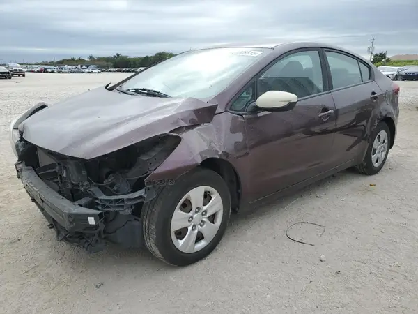 3KPFK4A74JE208401 2018 KIA FORTE - Image 1
