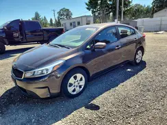 3KPFK4A74JE214957 2018 KIA FORTE