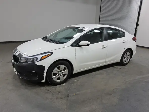 3KPFK4A74JE222248 2018 KIA FORTE - Image 1