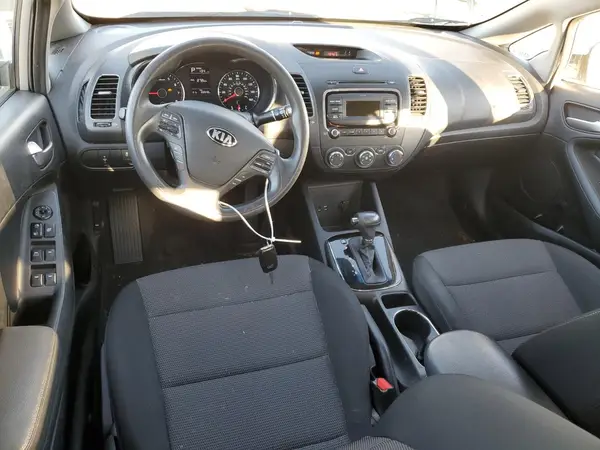 3KPFK4A74JE254231 2018 KIA FORTE - Image 8