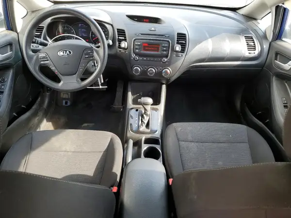 3KPFK4A74JE260613 2018 KIA FORTE - Image 8