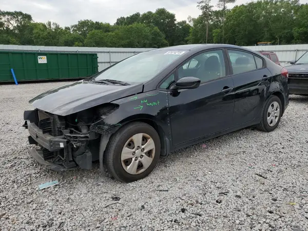 3KPFK4A74JE262717 2018 KIA FORTE - Image 1