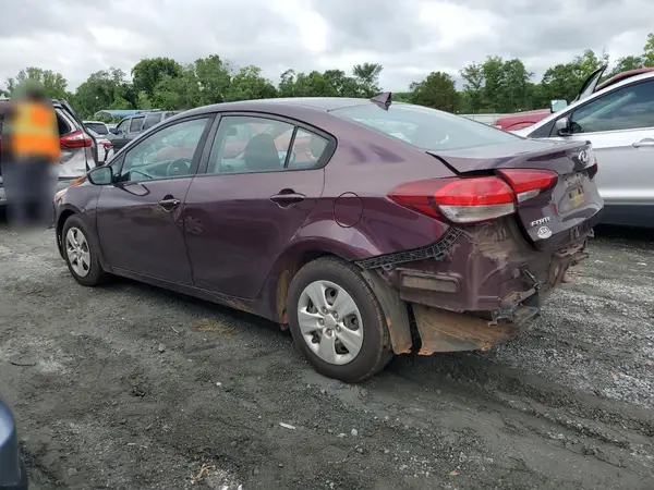 3KPFK4A74JE268971 2018 KIA FORTE - Image 2