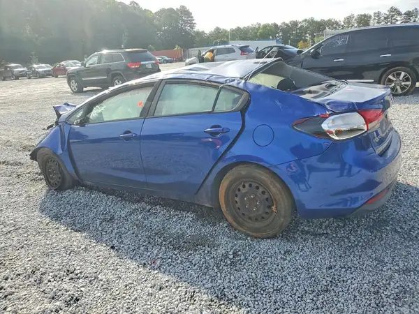 3KPFK4A74JE270994 2018 KIA FORTE - Image 2