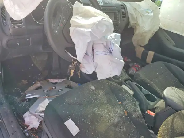 3KPFK4A74JE270994 2018 KIA FORTE - Image 8