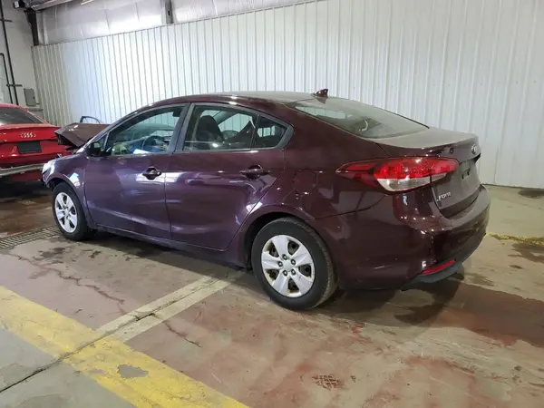 3KPFK4A74JE271529 2018 KIA FORTE - Image 2