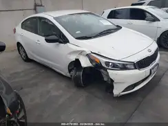 3KPFK4A74JE271563 2018 KIA FORTE