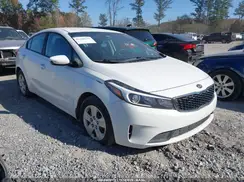 3KPFK4A75HE018200 2017 KIA FORTE