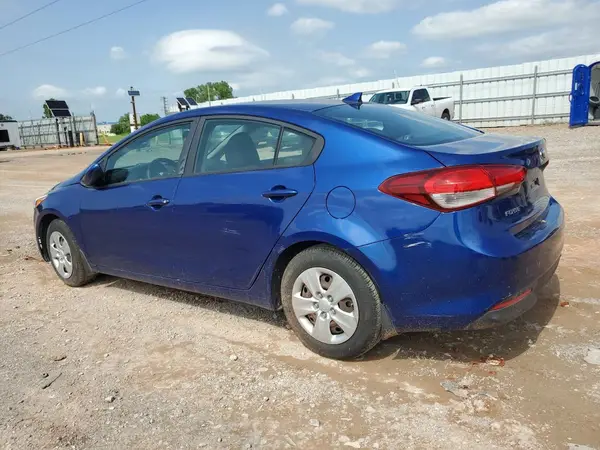 3KPFK4A75HE018522 2017 KIA FORTE - Image 2