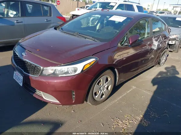 3KPFK4A75HE022053 2017 KIA FORTE - Image 2