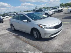 3KPFK4A75HE030220 2017 KIA FORTE