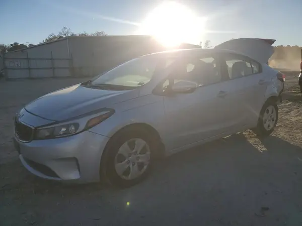 3KPFK4A75HE031691 2017 KIA FORTE - Image 1