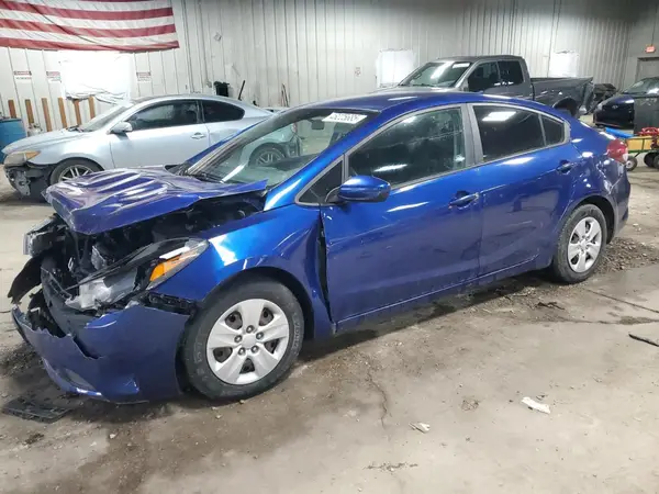 3KPFK4A75HE040617 2017 KIA FORTE - Image 1