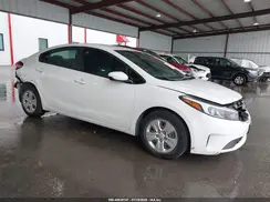 3KPFK4A75HE044926 2017 KIA FORTE