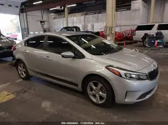 3KPFK4A75HE048345 2017 KIA FORTE