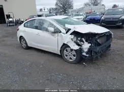 3KPFK4A75HE048376 2017 KIA FORTE
