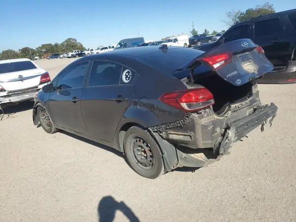 3KPFK4A75HE049544 2017 KIA FORTE - Image 2