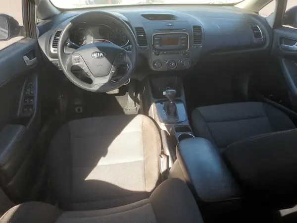 3KPFK4A75HE049544 2017 KIA FORTE - Image 8