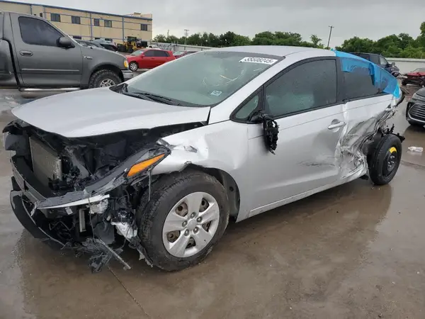 3KPFK4A75HE052167 2017 KIA FORTE - Image 1
